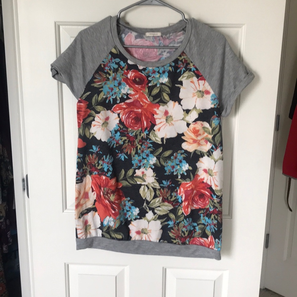 Floral short sleeve